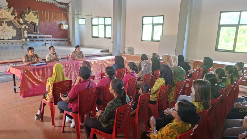 Pembagian Insentif Kader Kesehatan Desa Pulukan